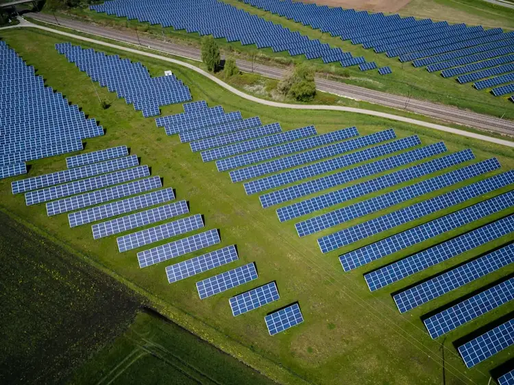 Équipe et chantier d'installation électrique par Smart Ecosun